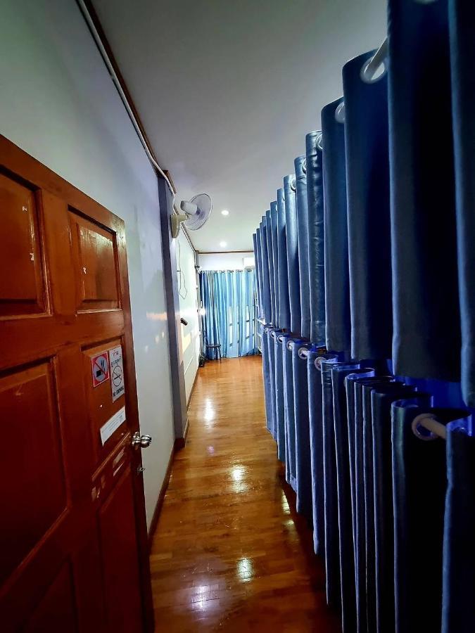T2B Hostel Chiang Mai Bagian luar foto